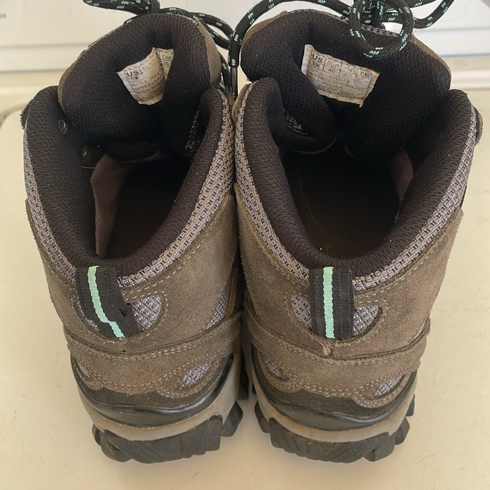 Ascend Women’s Hiking Boots Sz 9M - Picture 2 of 8